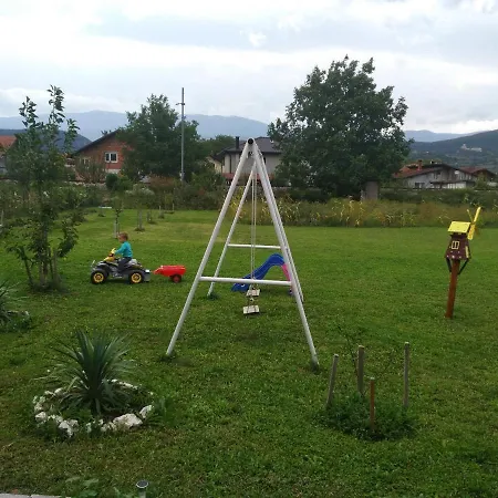 Sara Lägenhet Bihać